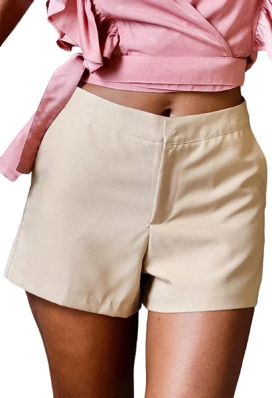 To Town High-Waist Shorts In Taupe